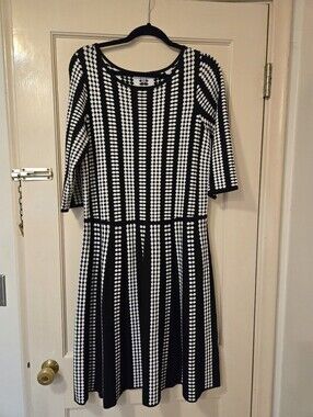 Danny & Nicole Black and White Patterned Fit & Flare Dress